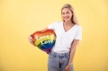 BALON SERCE LOVE IS LOVE TĘCZOWY 14'' 35cm