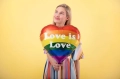 BALON SERCE LOVE IS LOVE TĘCZOWY 14'' 35cm