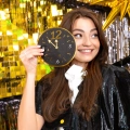 SERWETKI ZEGARY HAPPY NEW YEAR CZARNE 10szt
